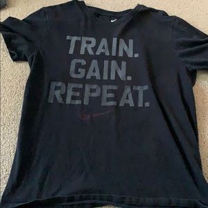Nike workout graphic t-shirt